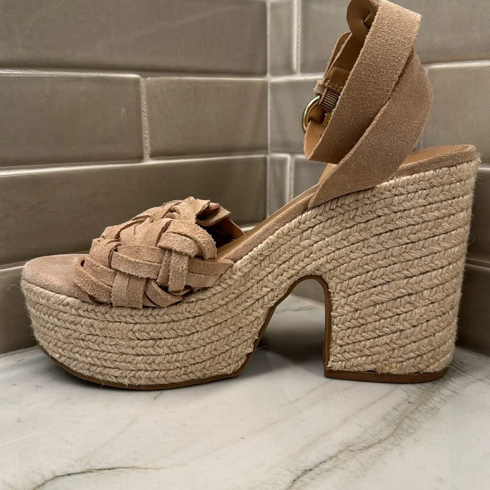 Marc Fisher ODILIA ESPADRILLE PLATFORM SANDAL Size7 M Natural Suede EUC